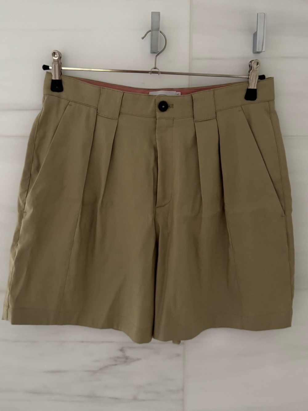 Closed Khaki Pleated Linen-Blend Shorts